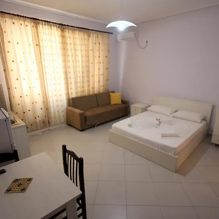 Ideal Holiday Apartments Sarande Exterior photo