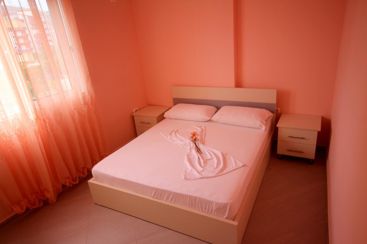 Ideal * Sarande